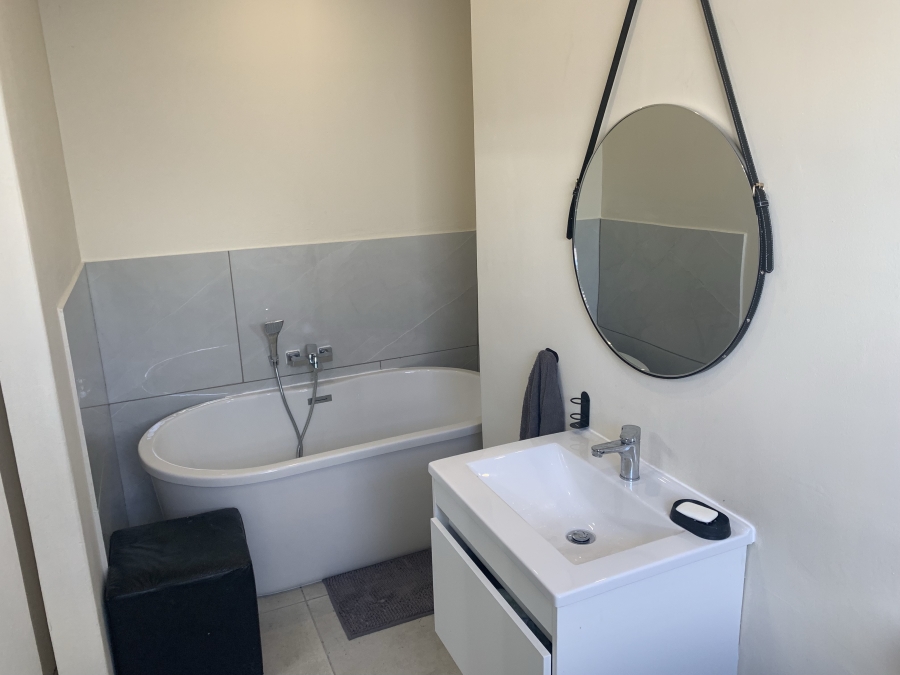 2 Bedroom Property for Sale in Table View Western Cape